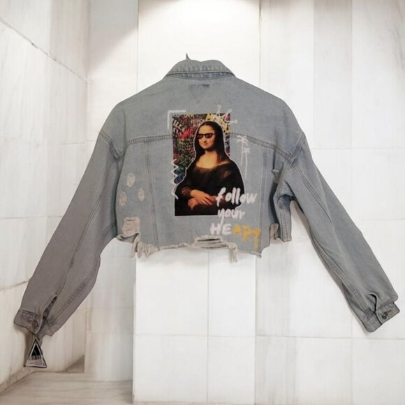 Trio Urban Jackets & Blazers - Trio Urban NWT Mona Lisa Heart Light Blue Denim Crop Jacket Size Medium
